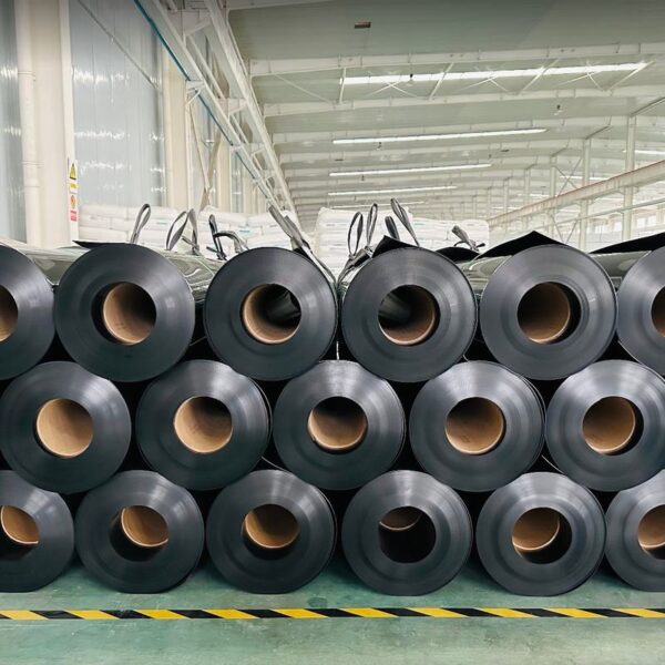 HDPE geomembrane roll ends