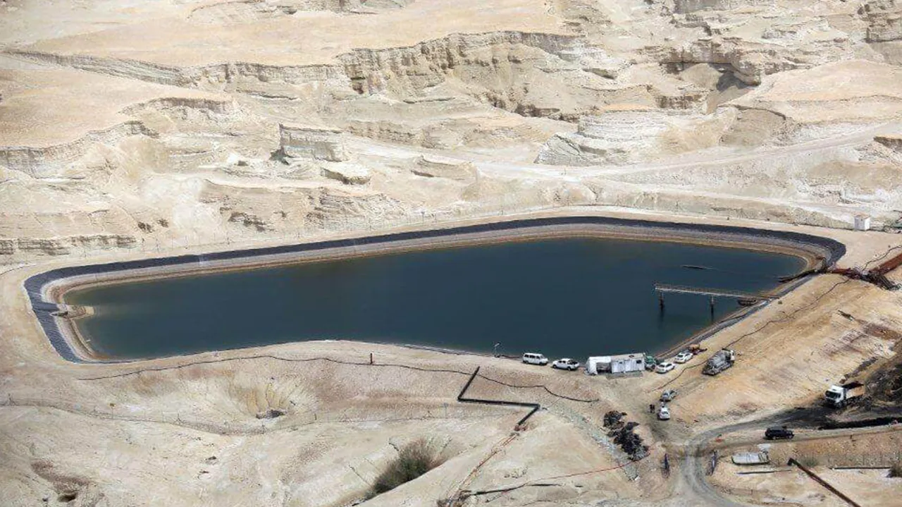 HDPE geomembrane liner for mining containment 2