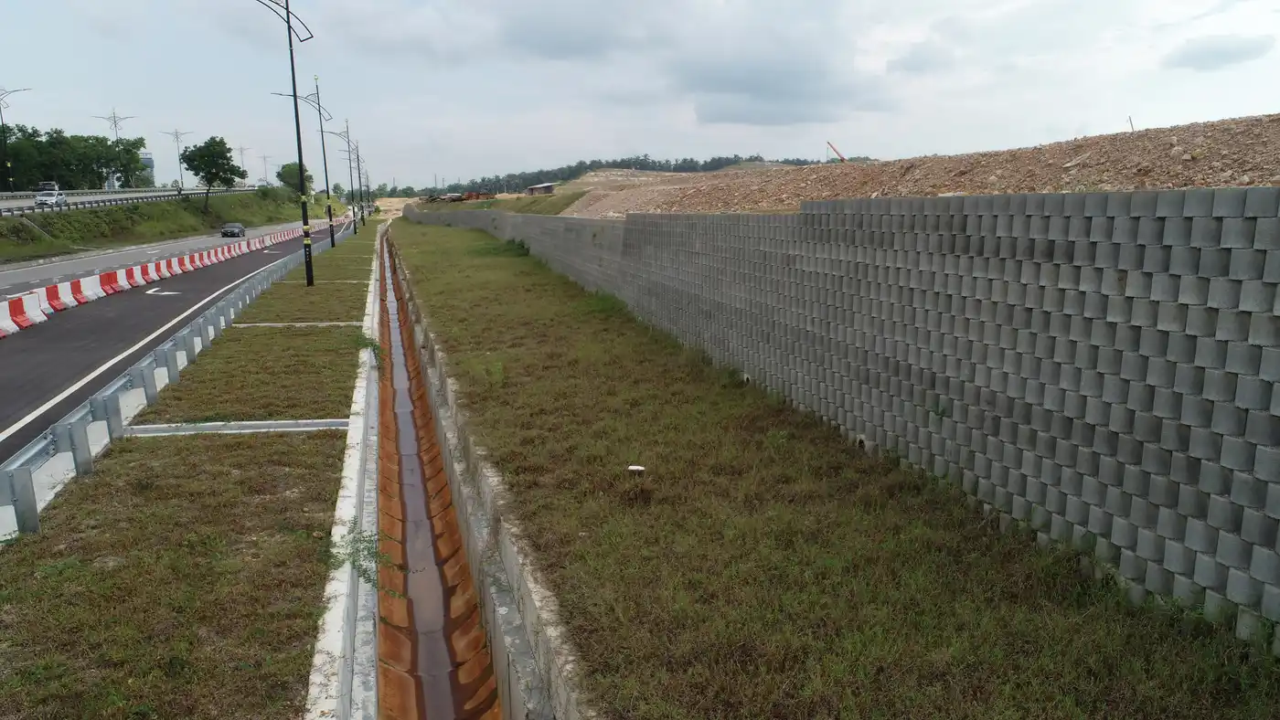 Reinforced Soil Retaining Wall project image 2