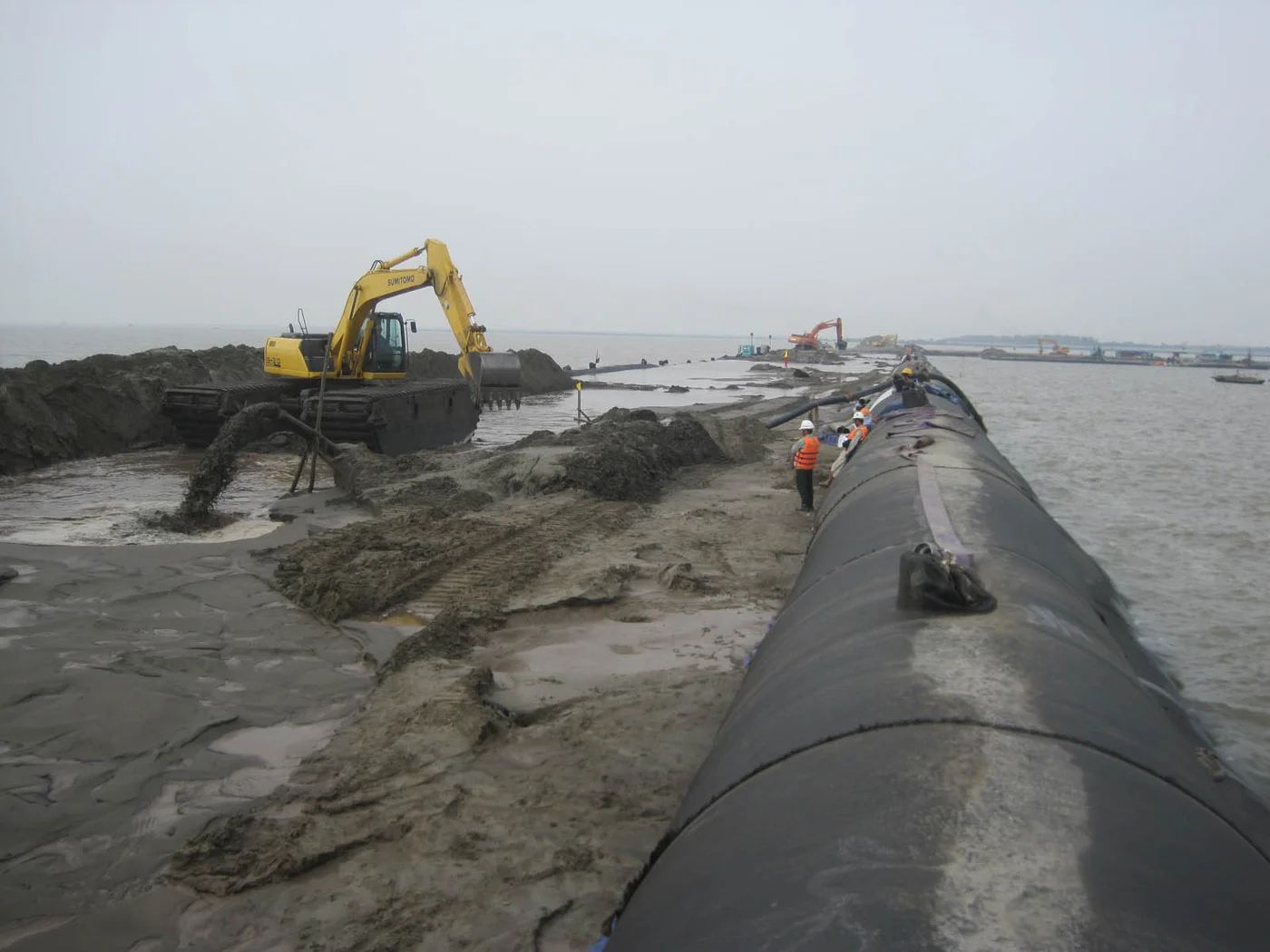 geotube temporary working platform construction image 3