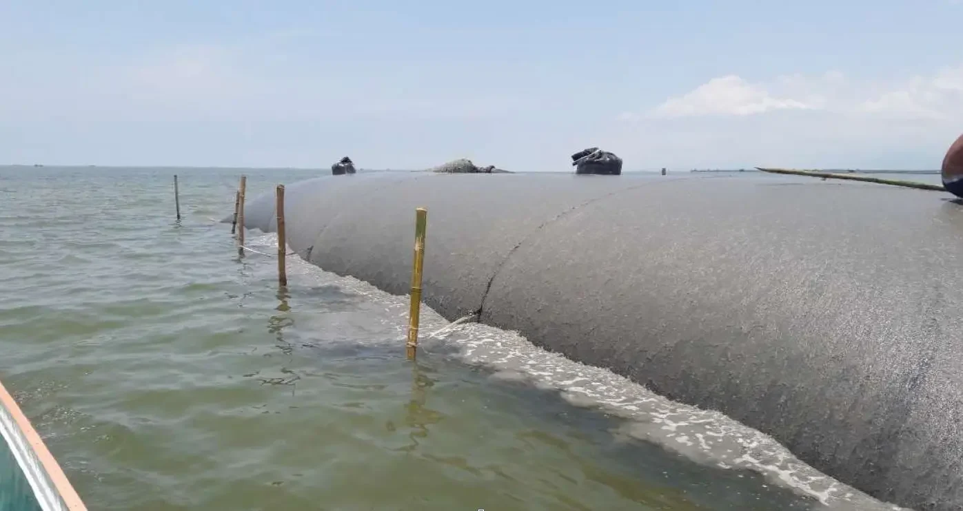 geotube lake dredging sediment dewatering project image 5